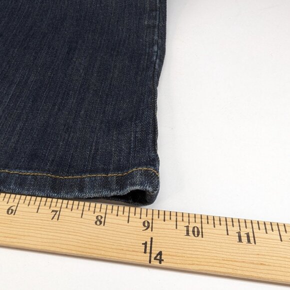 Maurice Taylor Boot Dark Wash Junior's Jeans Light Distress Size 1/2 Short - Picture 10 of 11
